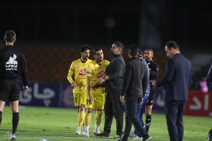 پیروز قربانی؛ استقلال - فجرسپاسی