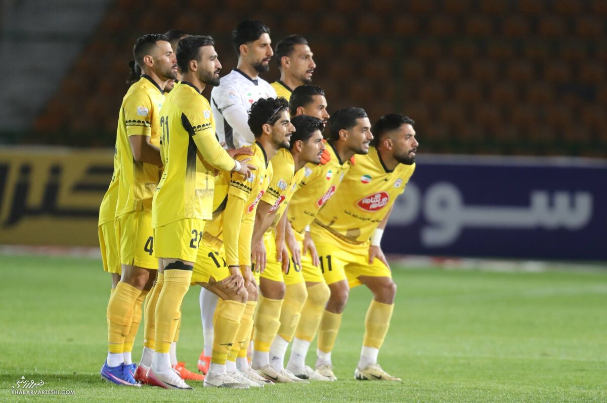 عکس تیمی فجرسپاسی مقابل استقلال
