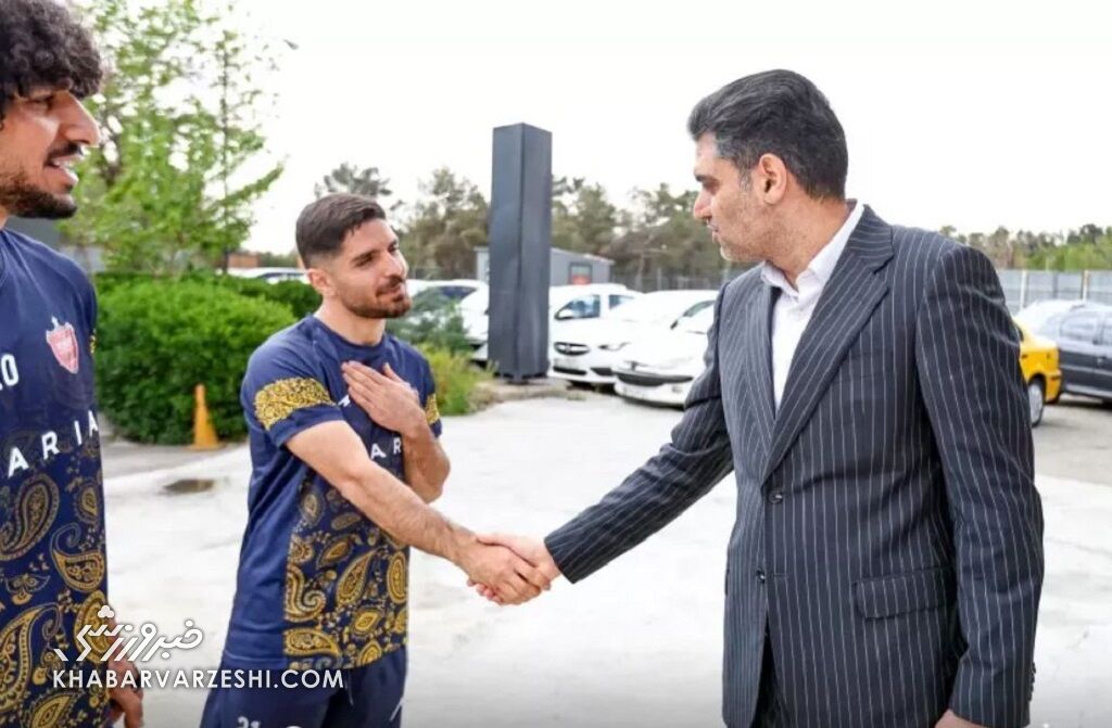 اعتراض تندوتیز مدیرعامل پرسپولیس به سازمان لیگ؛ چرا هیچکدام از بازیهای پرسپولیس جمعه نیست؟