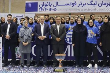 تاج، سند کمک منصوریان را به نام خود زد/ یک مدال و چهار مدعی، چه کسی راست می‌گوید؟