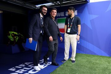یکی قهرمان ولی متین و افتاده، یکی بدون دستاورد ولی پرادعا و طلبکار؛ کاش قلعه‌نویی قاب عکس رنگرز را در اتاقش نصب کند!
