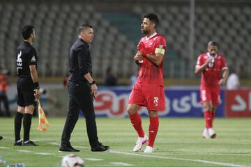 چالش جدید خارج از ایران یا بازگشت به تیم؛ تکلیف پورعلی‌گنجی با پرسپولیس چه زمانی مشخص می‌شود؟