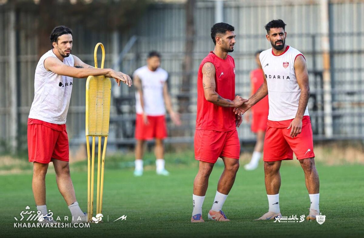 کریم باقری با ستاره‌های تیم ملی به پرسپولیس برگشت +تصاویر