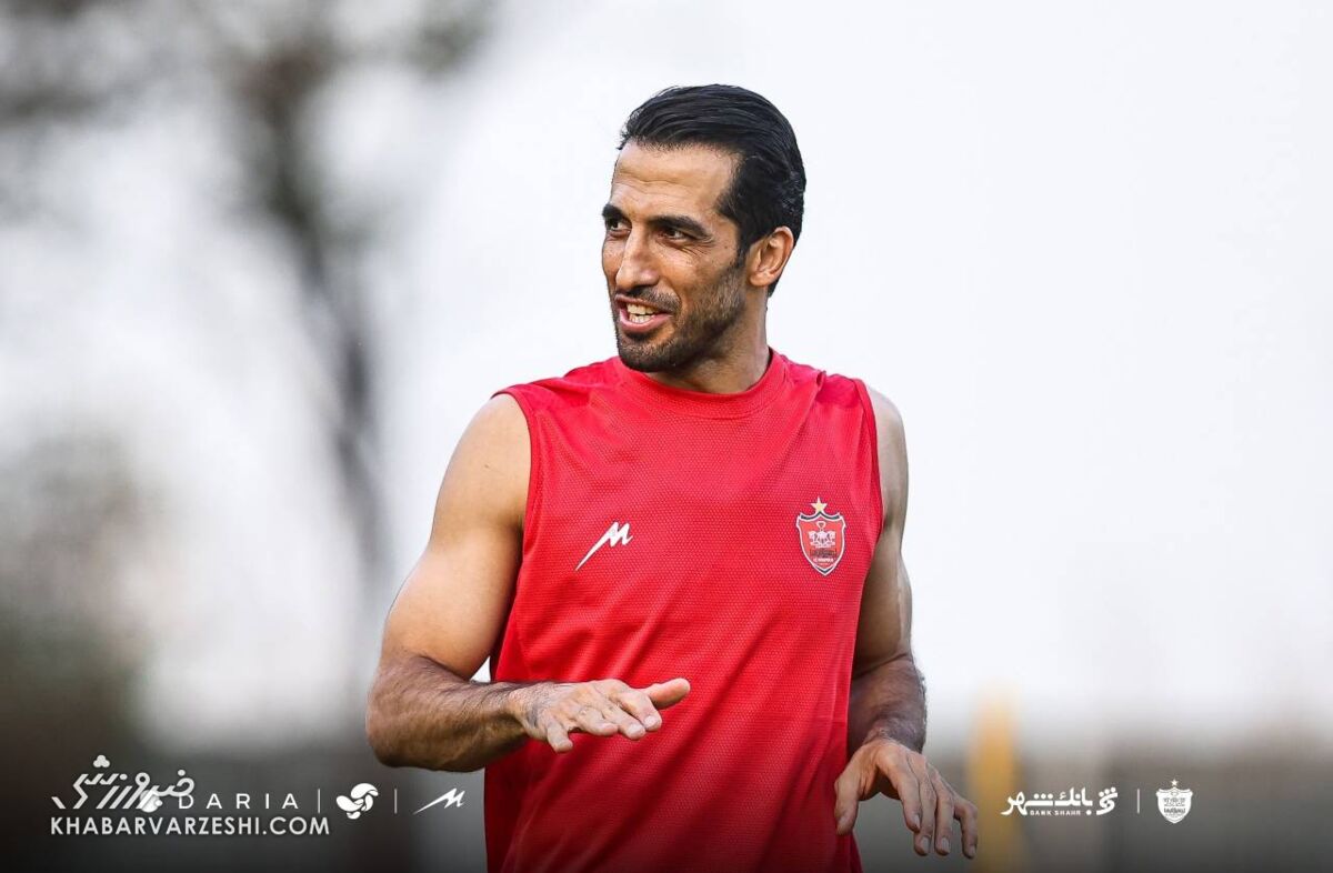 کریم باقری با ستارههای تیم ملی به پرسپولیس برگشت +تصاویر
