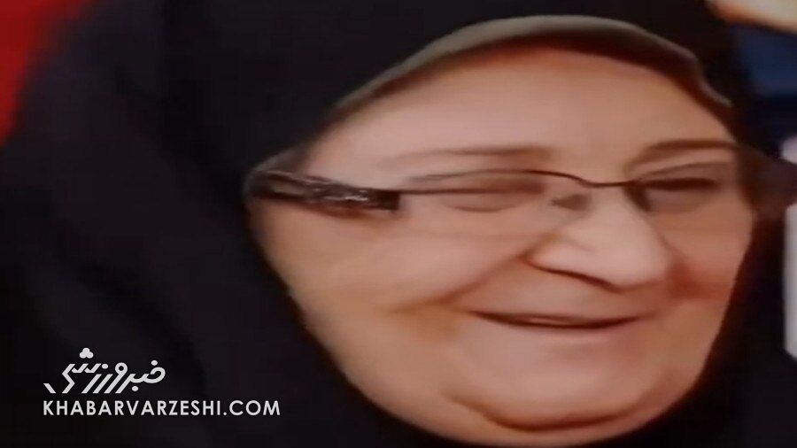 واکنش سردار آزمون به درگذشت مادر عمو پورنگ