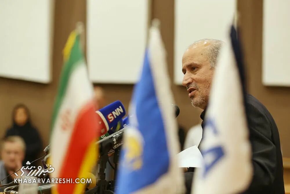 تاج: ساختمان جدید فدراسیون فوتبال با حمایت فیفا ساخته می‌شود