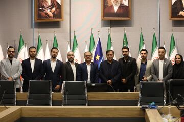 درخواست پیشکسوتان استقلال از تاج