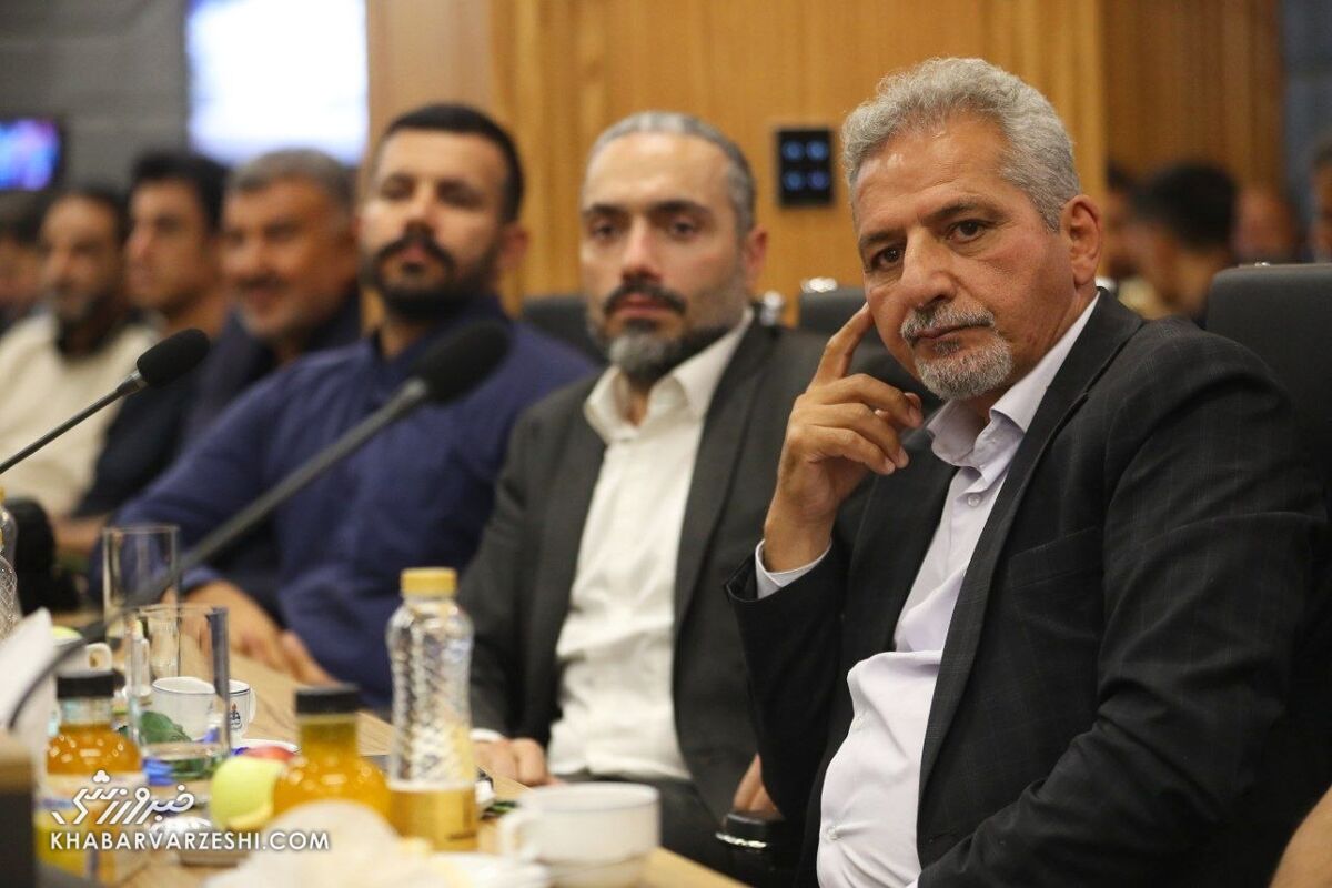استقلالیها دستبردار نیستند/ مدیر آکادمی آبیها: جام را باید به استقلال بدهند