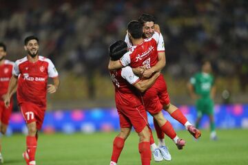 گزارش تصویری| برد پرسپولیس مقابل شمس آذر با گل‌های زودهنگام