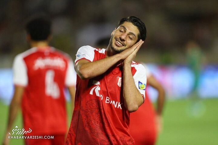 شادی گل محمدمهدی محبی؛ شمس آذر - پرسپولیس