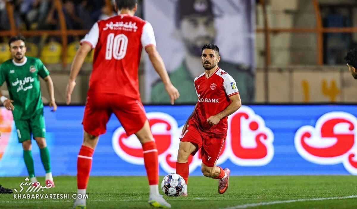 پوستر پرسپولیس برای بازی با استقلال با نقش‌آفرینی شیر سنگی +عکس