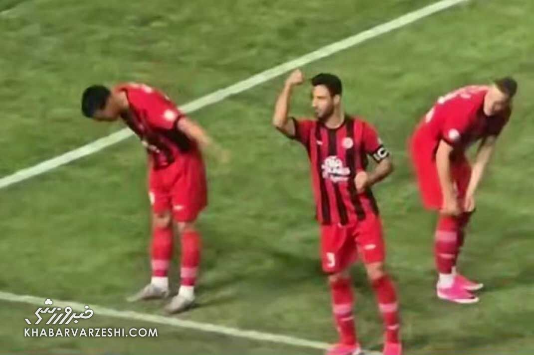 حرکت دست خلیل زاده