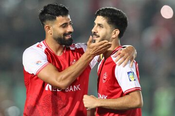 واکنش جالب هافبک پرسپولیس به مقایسه خودش با کریم باقری +عکس