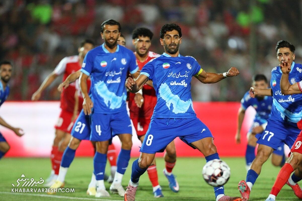 لحظه رد شدن تمام توپ از خط دروازه پرسپولیس +عکس