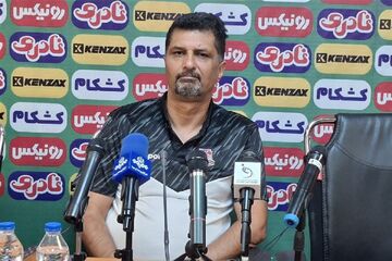 برای ماندن من هم تضمینی نیست؛ مثل همه مربیان!