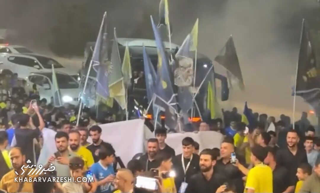 استقبال پرشور هواداران دهوک از تیم گلمحمدی در عراق