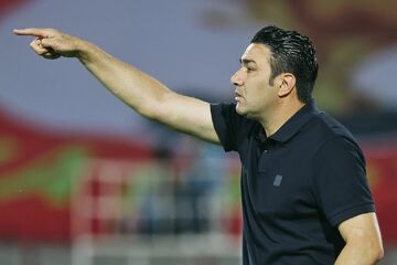 نکونام: پرسپولیس ۵ دفاعه شد و بردیم/ سربازی بیرانوند؟ تمام بازیکنان‌ ما توانایی این را دارند