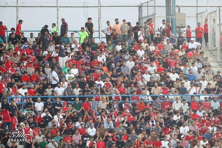 هواداران پرسپولیس؛ پرسپولیس - ملوان