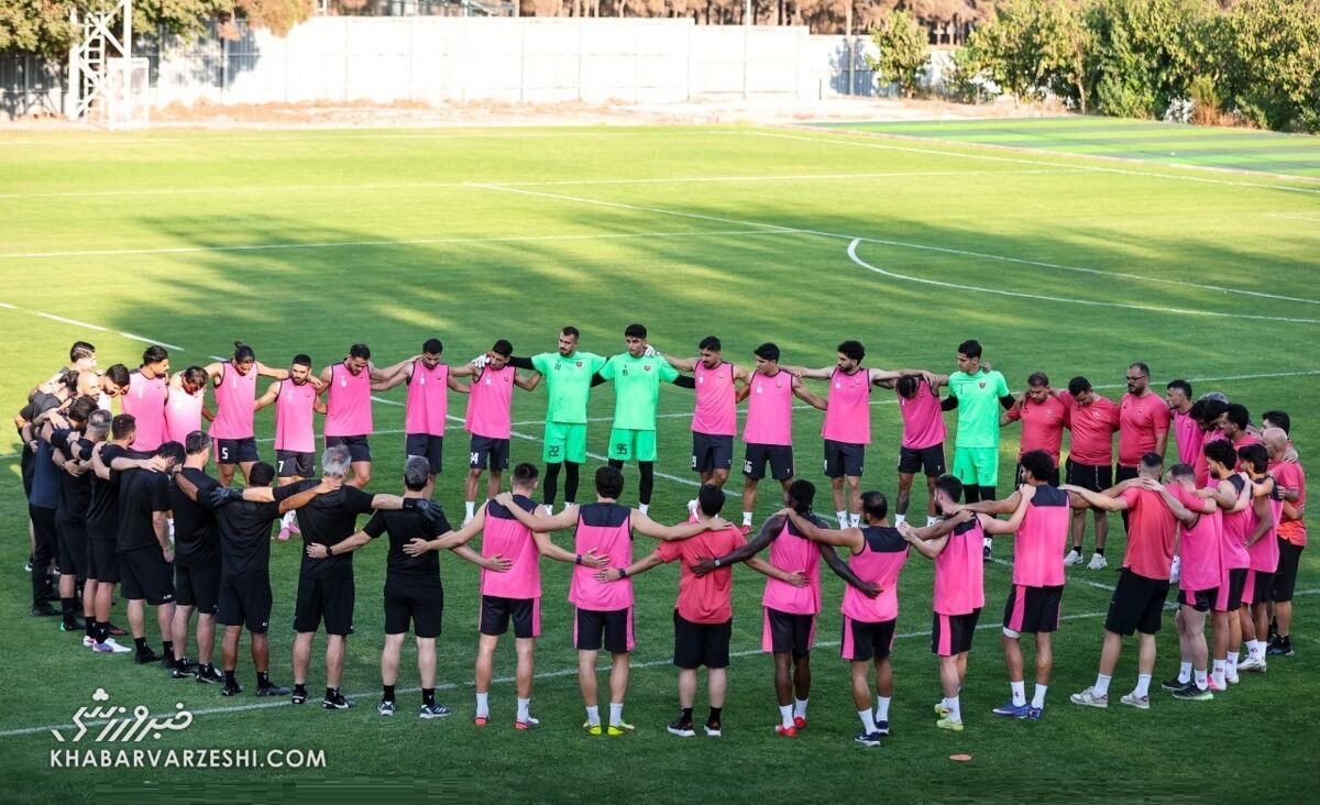 زمان پرواز تیم پرسپولیس برای دربی در اصفهان