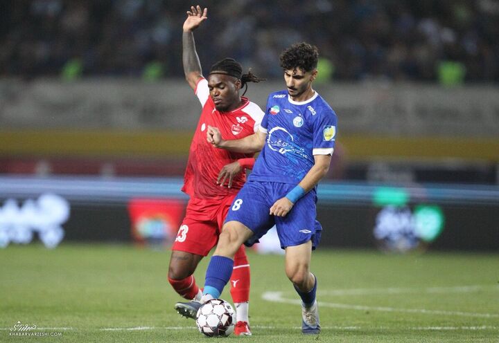 امیرمحمد رزاقی‌نیا و تیوی بیفوما؛ استقلال - پرسپولیس