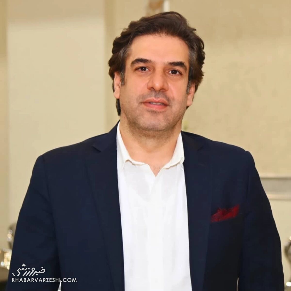 گزارشگر دربی مشخص شد/ این چهره پشت میکروفون صدوهفتمین نبرد استقلال و پرسپولیس +عکس