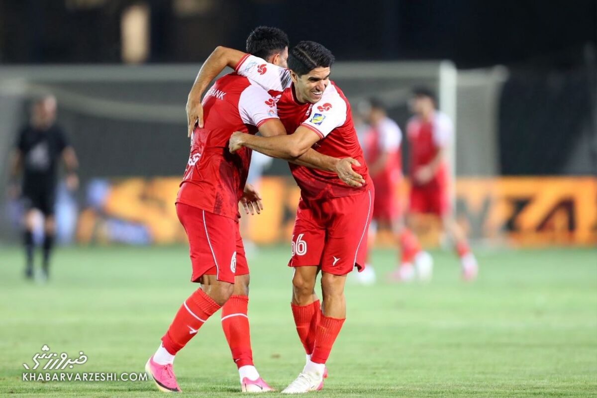 پویا پورعلی و محمدحسین کنعانیزادگان در دیدار پرسپولیس - ذوبآهن