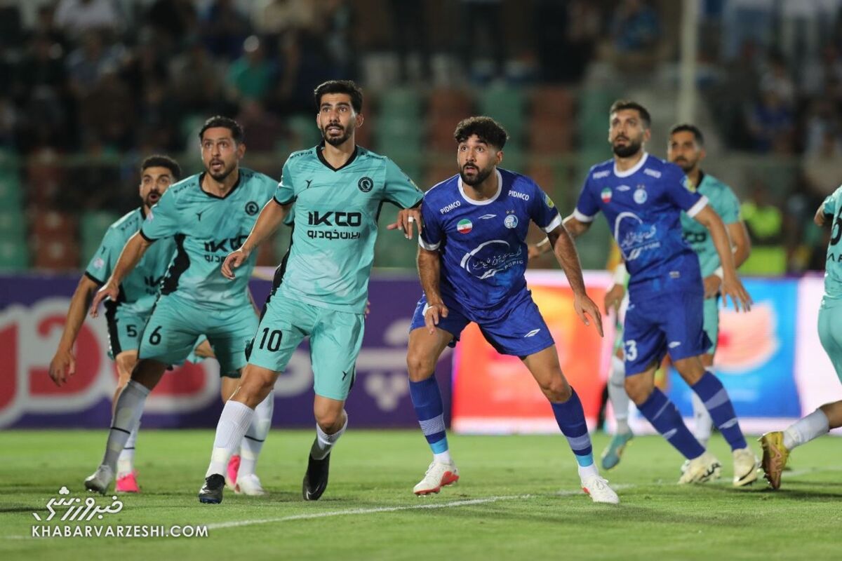 مدافعان استقلال