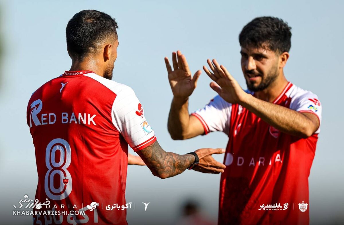 پرسپولیس ۴ - شهید قندی ۰/ آتشبازی سرخها بعد از لغو خیبر