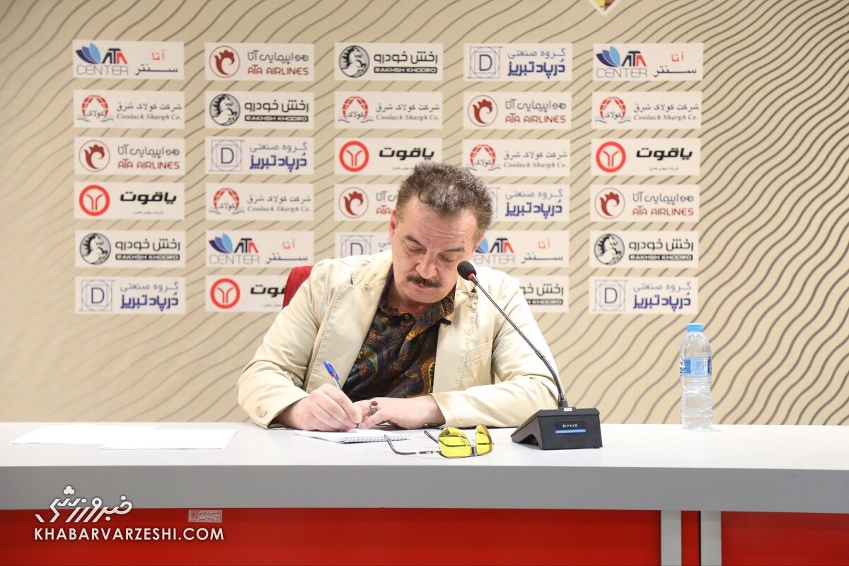 ادعای دوباره مالک تراکتور: ما از استقلال و پرسپولیس بالاتریم چون برایمان پیام تبریک از سرتاسر جهان میآید!
