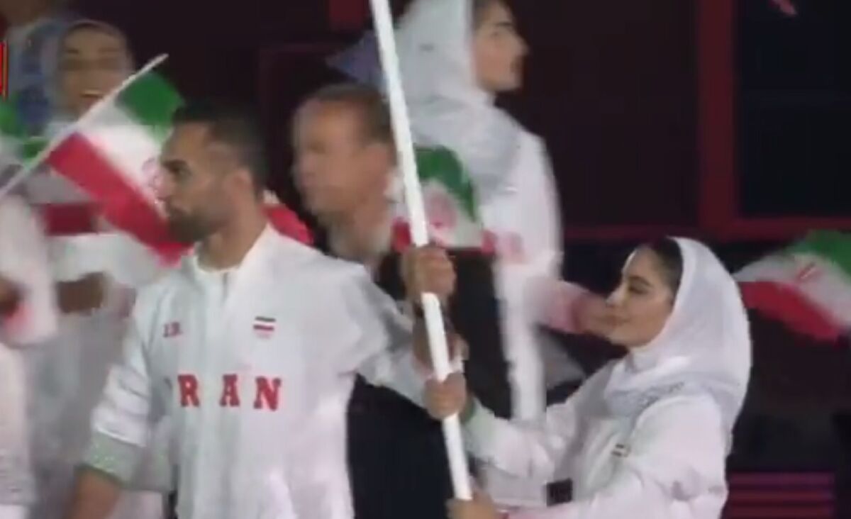 رژه کاروان ایران در افتتاحیه بازیهای آسیایی ناگویا