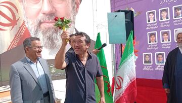 «پسر بد فوتبال» الگوی مناسب برای بچه‌ها! دعوت از یک محکوم برای مراسم اول مهر؛ آخر سلیقه یا دهن کجی؟!
