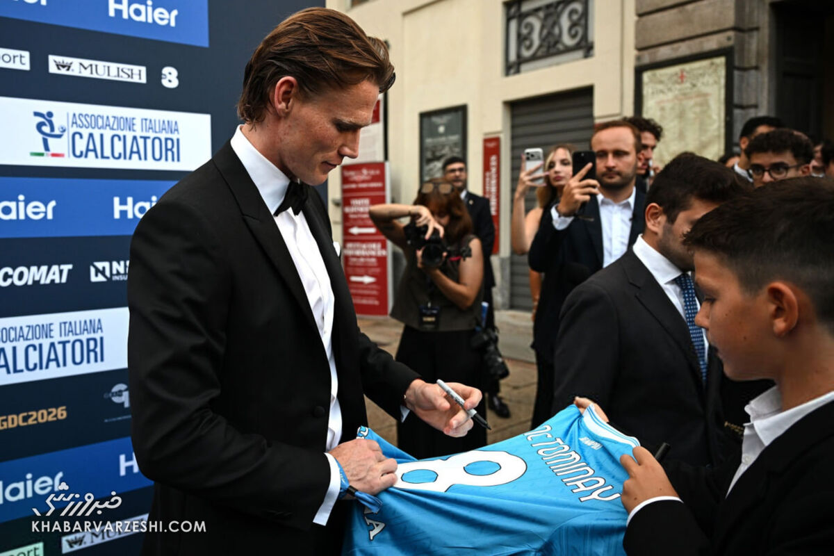 ثروت وحشتناک ستاره فوتبال خارج از مستطیل سبز