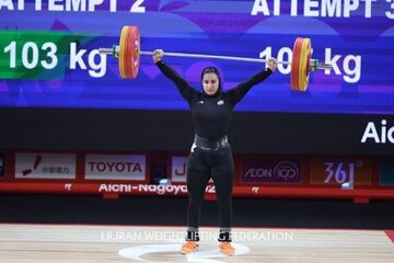 برنز تاریخی ریحانه کریمی در ناگویا؛ اولین مدال‌آور زن وزنه‌برداری ایران در بازی‌های آسیایی
