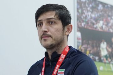 سردار بازوبند کاپیتانی را پس داد