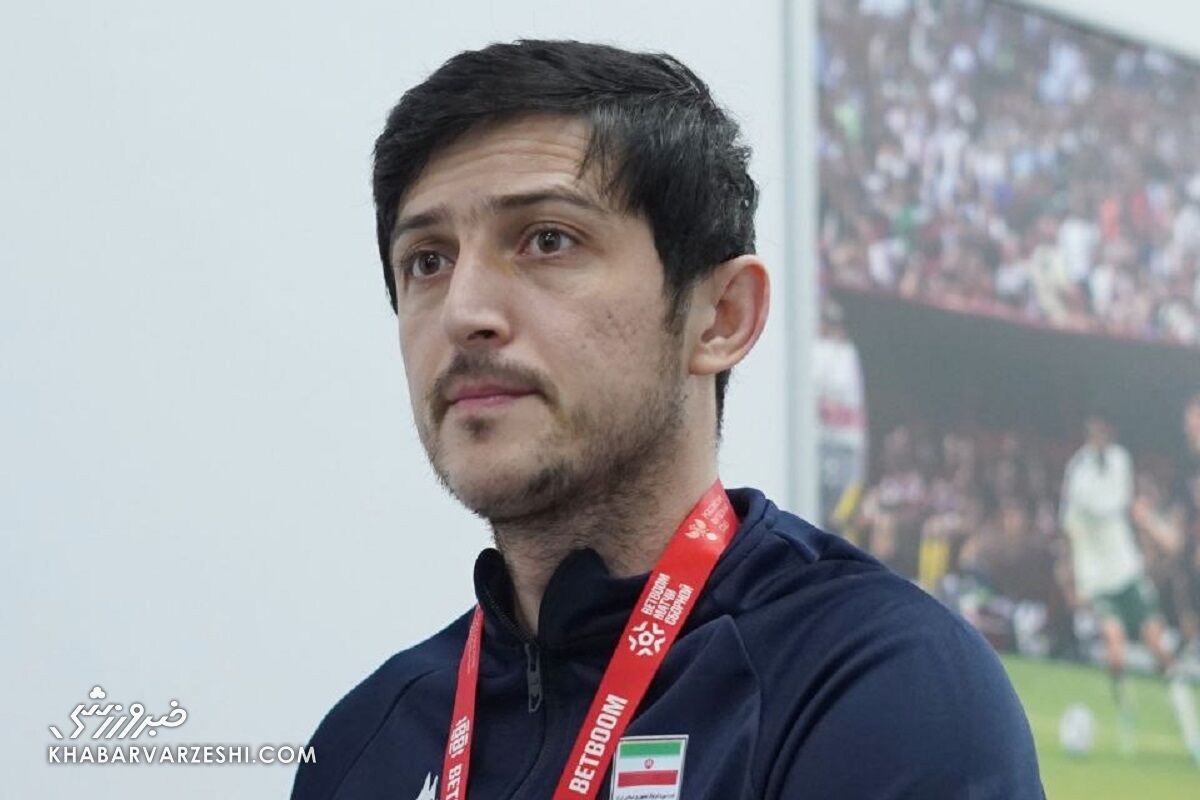 سردار بازوبند کاپیتانی را پس داد