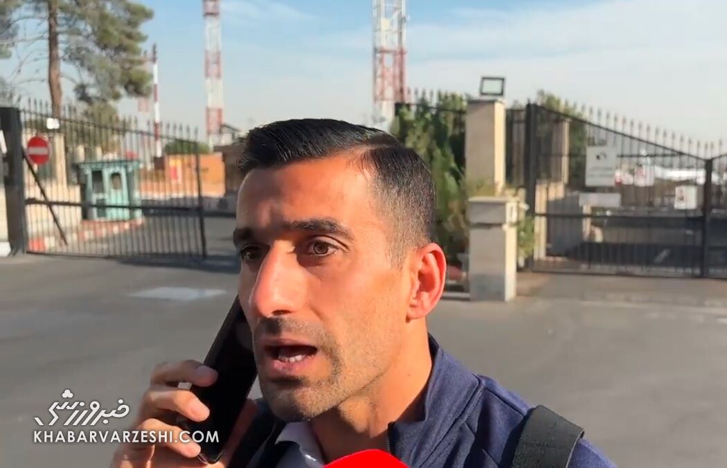حاجصفی پس از ثبت رکورد ملی از پاسخ به خبرنگاران طفره رفت
