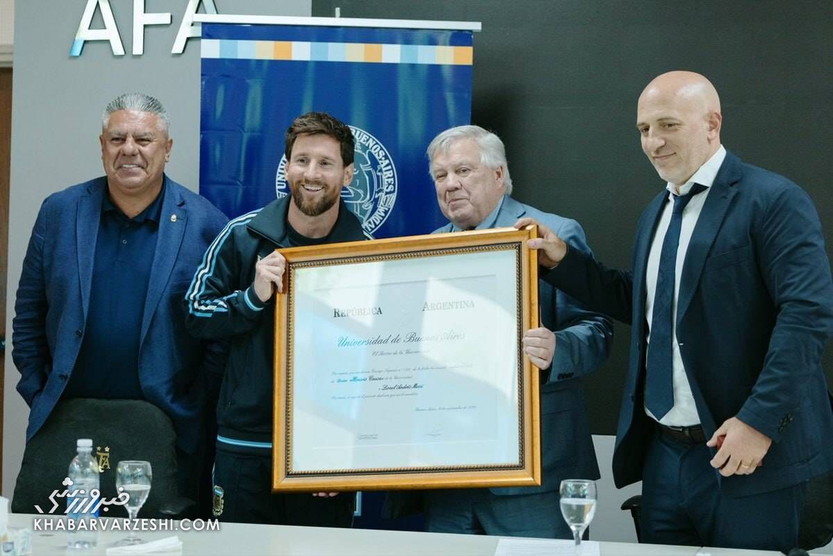 لیونل مسی رسماً دکتر شد +عکس و ویدیو