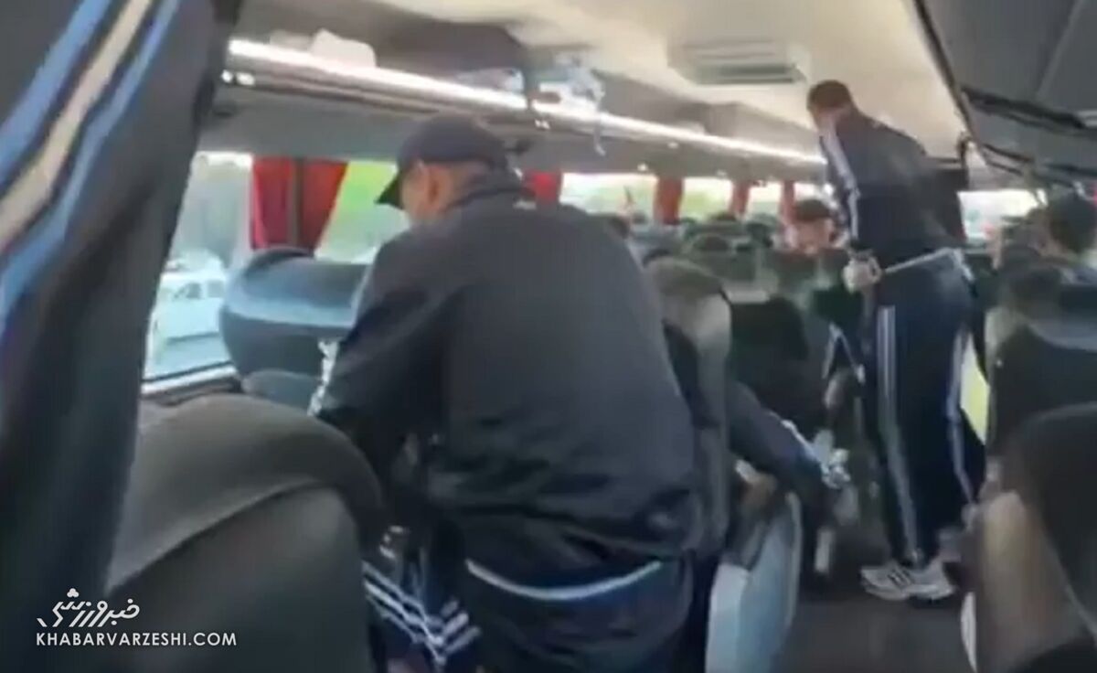 آواز بازیکنان آرژانتین برای مسی در اتوبوس روز خداحافظی