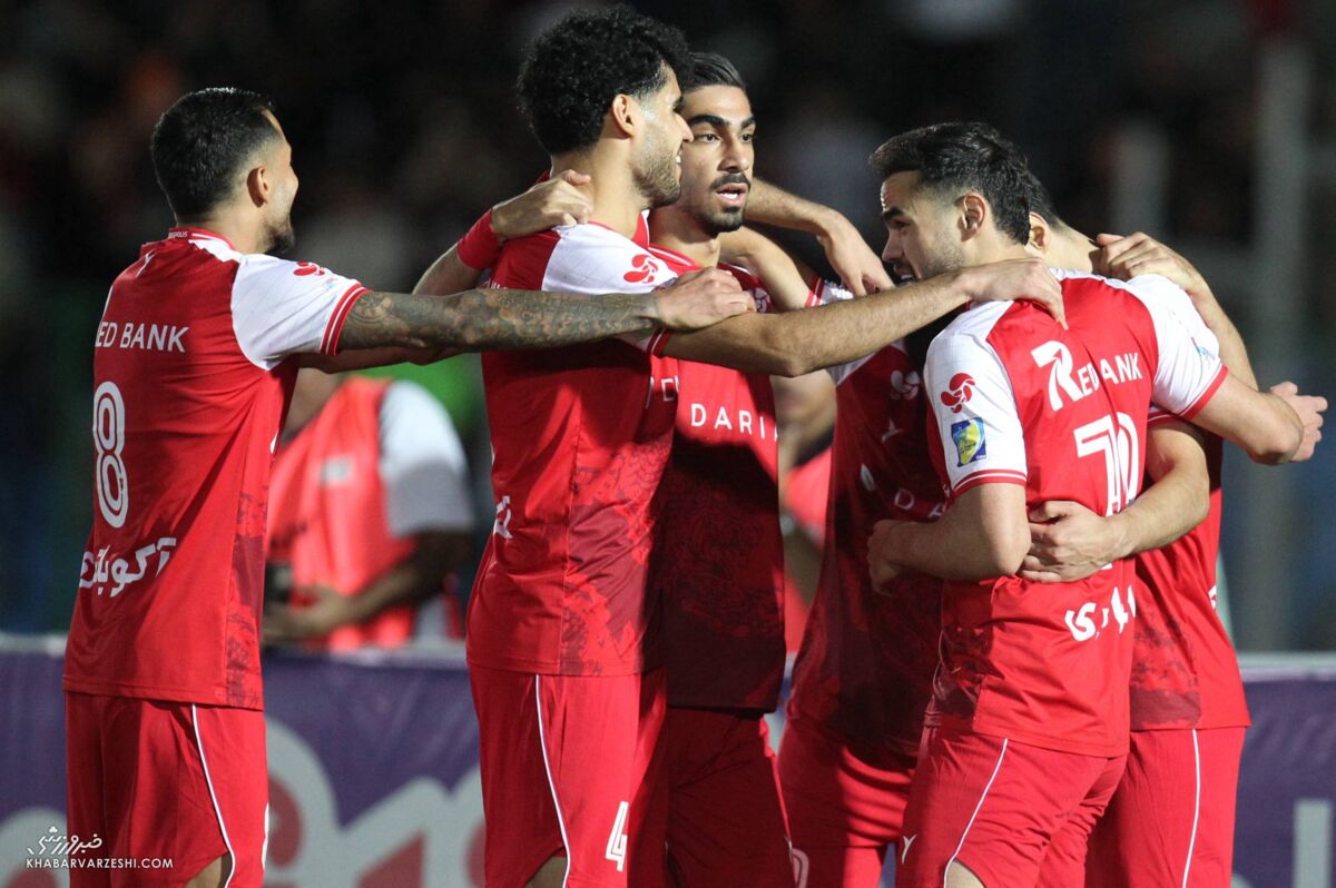 شادی گل اوستون اورونوف در دیدار پرسپولیس - صنعت نفت