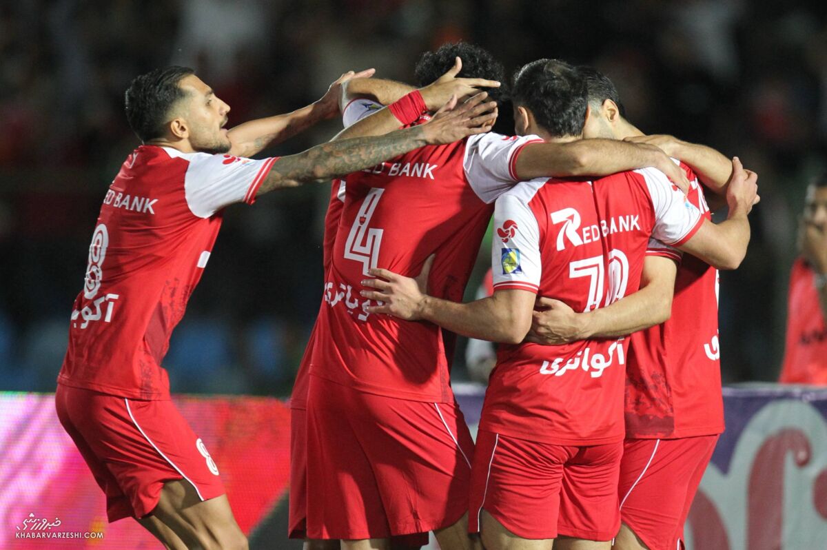 اورونوف قفل درهای خروج پرسپولیس را بست +عکس