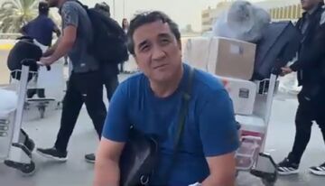 ویدیو| کنایه‌های خداداد عزیزی به استقلال: یک تیم با پرواز مستقیم می‌رود، ما بعد ۷ ساعت به عراق رسیدیم!