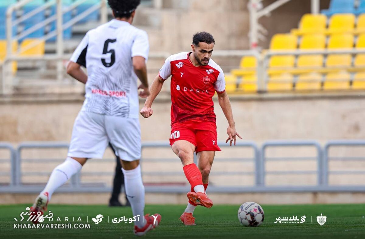 پرسپولیس ۳ - فولاد ۰/ پیروزی پشت پیروزی با درخشش اورونوف؛ دنیل گرا هم گلزن شد +عکس