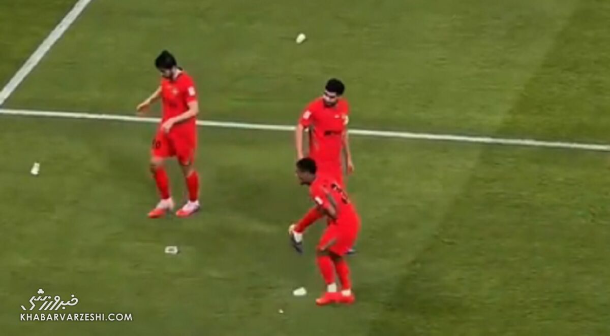 درگیری سردار آزمون با بازیکن الاتحاد در جریان پیروزی شباب الاهلی