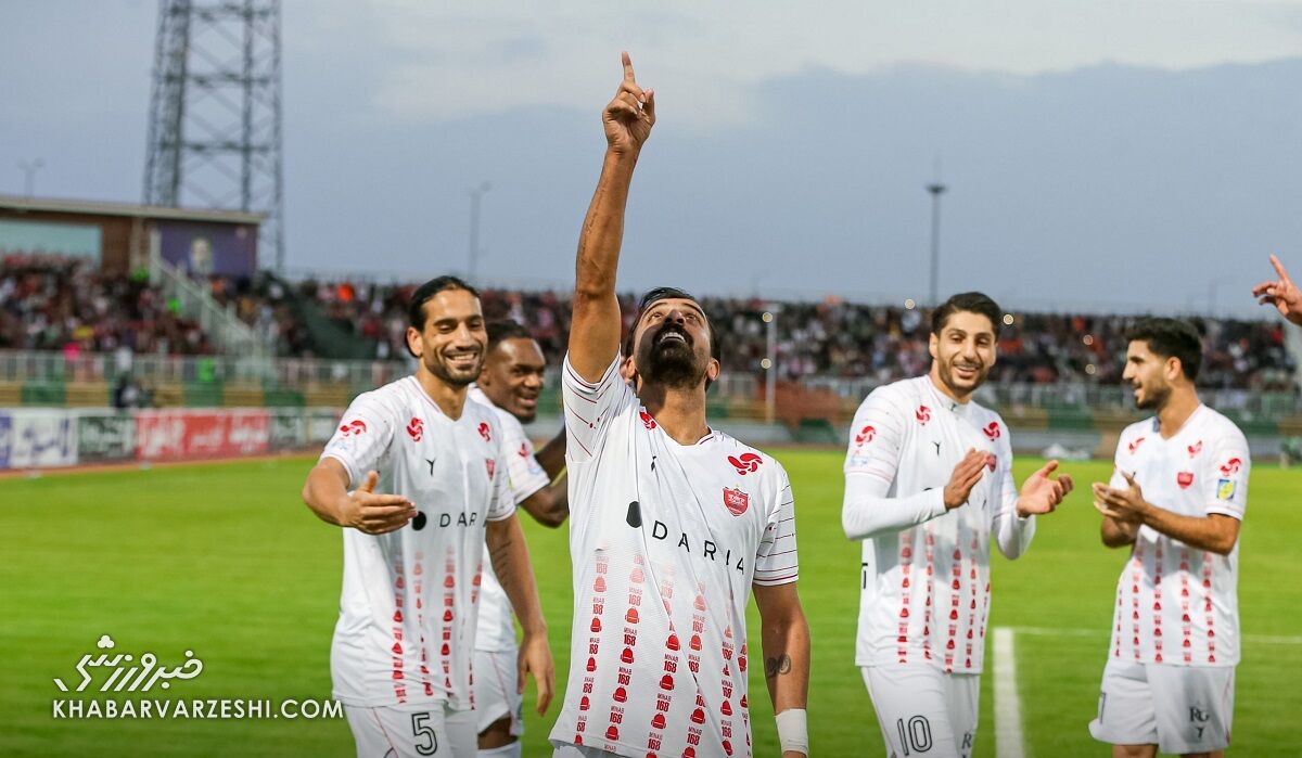 ۱۰ نفره شدن میزبان یا دخالت VAR؛ پرسپولیس چرا برد؟