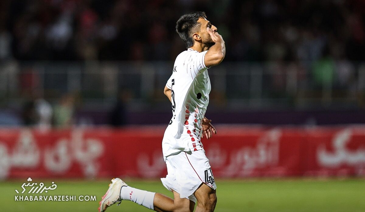 مادر گلزن پرسپولیس به قولش عمل کرد/ با این گل دنیا برام قشنگتر شد +عکس
