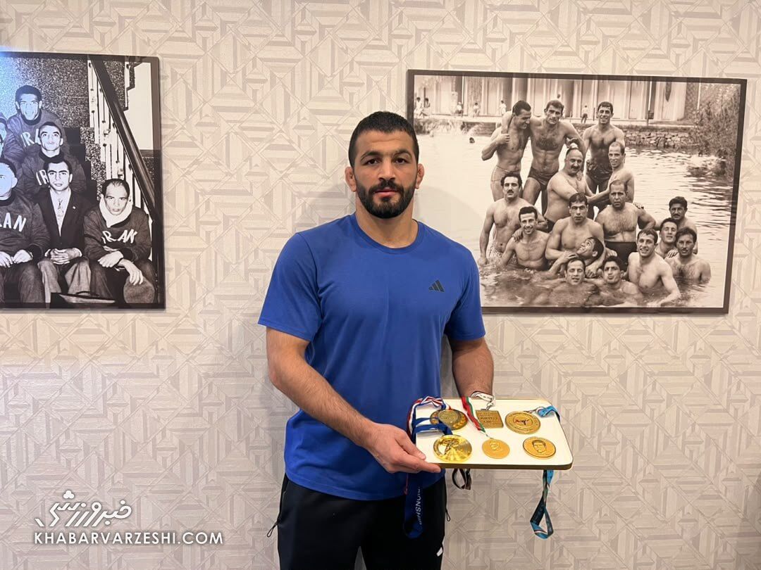 حسن یزدانی ۶ مدال دیگر خود را هم به موزه داد +عکس