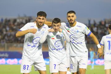 آسانی گل می‌زند، استقلال امتیاز از دست می‌دهد!