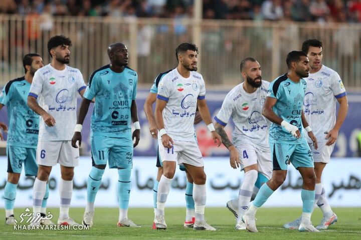 چادرملو - استقلال