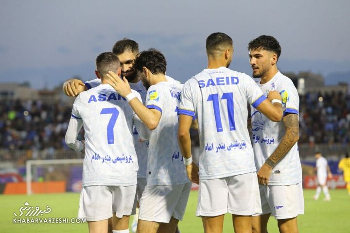 شادی گل یاسر آسانی؛ چادرملو - استقلال