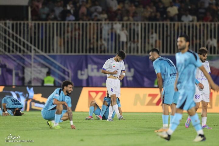 چادرملو - استقلال